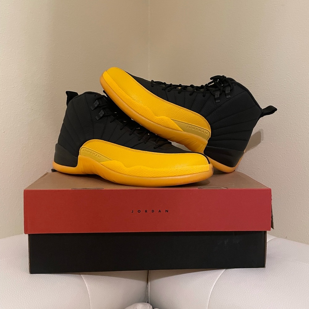 Jordan 12 University Gold
